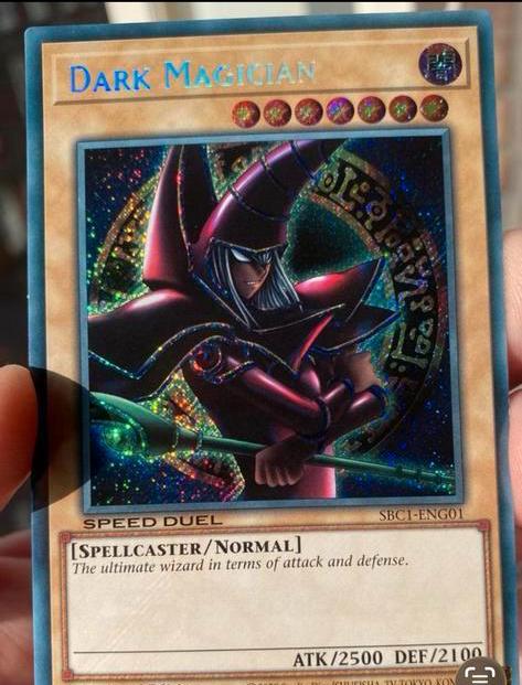 Yu-Gi-Oh! Dark Magician SBC1 1st Edition !, Hobby en Vrije tijd, Verzamelkaartspellen | Yu-gi-Oh!, Ophalen of Verzenden, Zo goed als nieuw