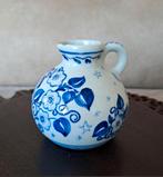 Klein Vaasje, Antiek en Kunst, Antiek | Keramiek en Aardewerk, Verzenden