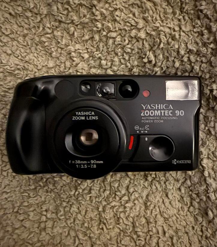 Yashica Zoomtec 90 compact 35mm filmcamera, Ophalen of Verzenden, Gebruikt, Compact, Overige Merken