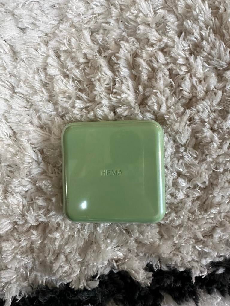 Nieuwe HEMA Refillable Oogschaduw Pallet - Groen, Ogen, Nieuw, Ophalen of Verzenden, Toebehoren