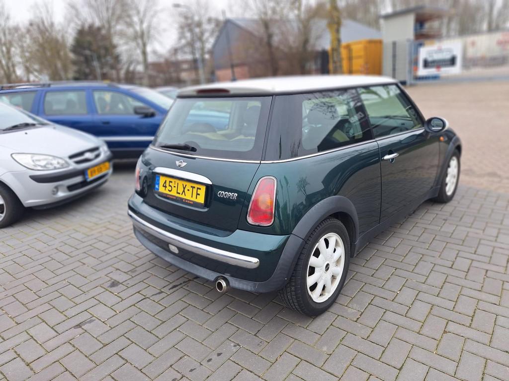 Mini Mini 1.6 Cooper Pepper / Lederen bekleding / Nieuwe APK, Auto's, Voorwielaandrijving, 15 km/l, Gebruikt, Metallic lak