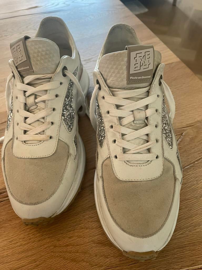 Floris van Bommel dames wit maat/ beige  39, Wit, Ophalen of Verzenden, Sneakers of Gympen, Gedragen