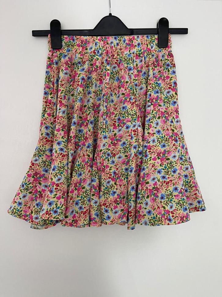 Bloemenrok - kilky paris - maat S/M, Kleding | Dames, Rokken, Zo goed als nieuw, Maat 36 (S), Overige kleuren, Boven de knie, Ophalen of Verzenden