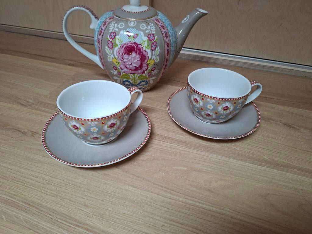 Pip Studio theepot met 2 theekopjes en schotels, Ophalen