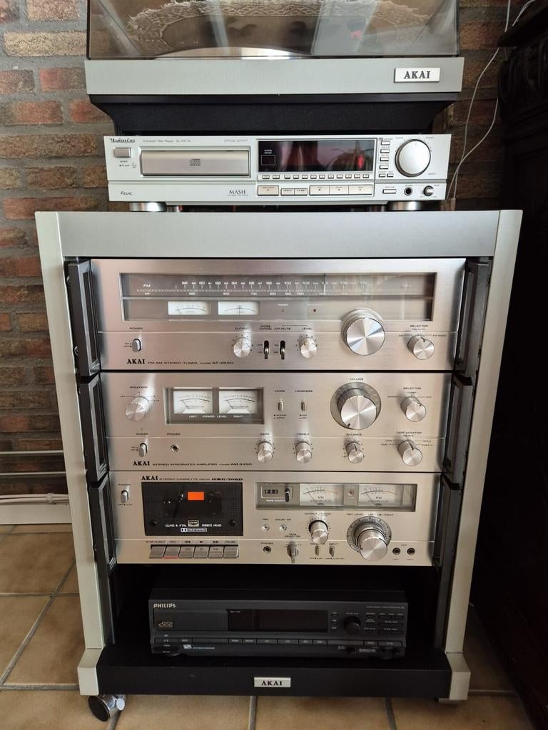 Te koop AKAI stereotoren, in zeer goede staat, Ophalen, Zo goed als nieuw, Akai