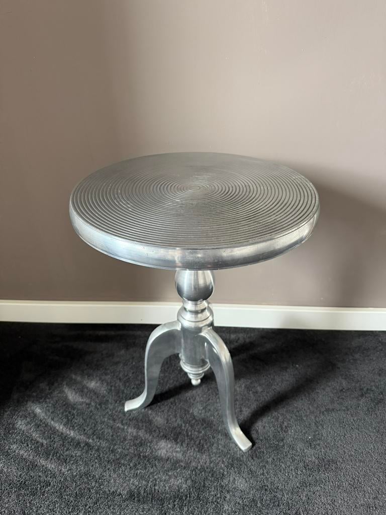 Zilvere ijzere barok bijzettafel., Huis en Inrichting, Tafels | Bijzettafels, 45 tot 60 cm, Gebruikt, Metaal of Aluminium, Rond