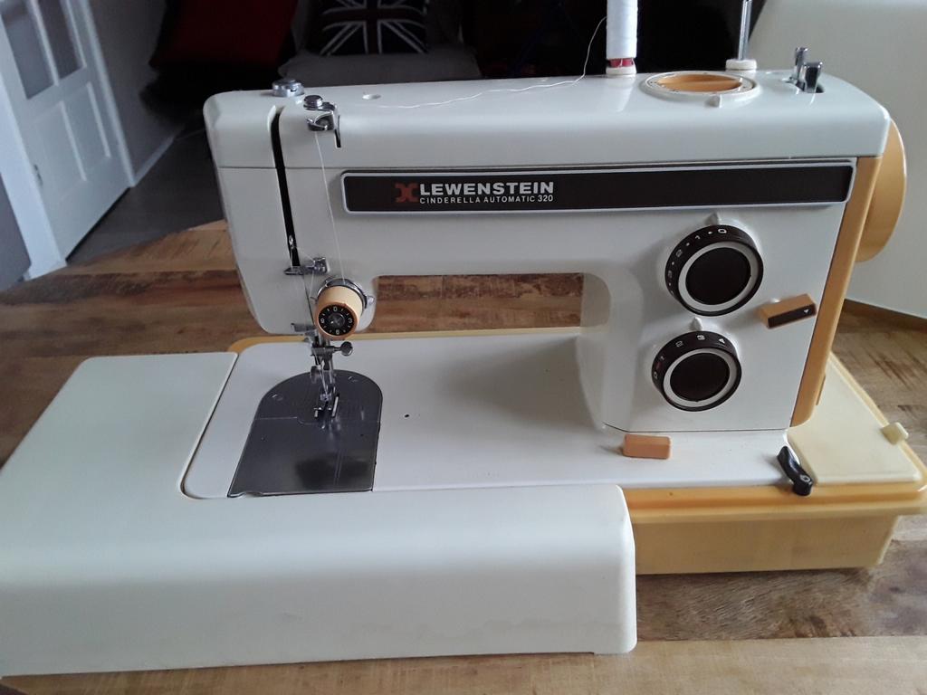Naaimachine Leeuwenstein, Ophalen, Gebruikt, Naaimachine, Overige merken