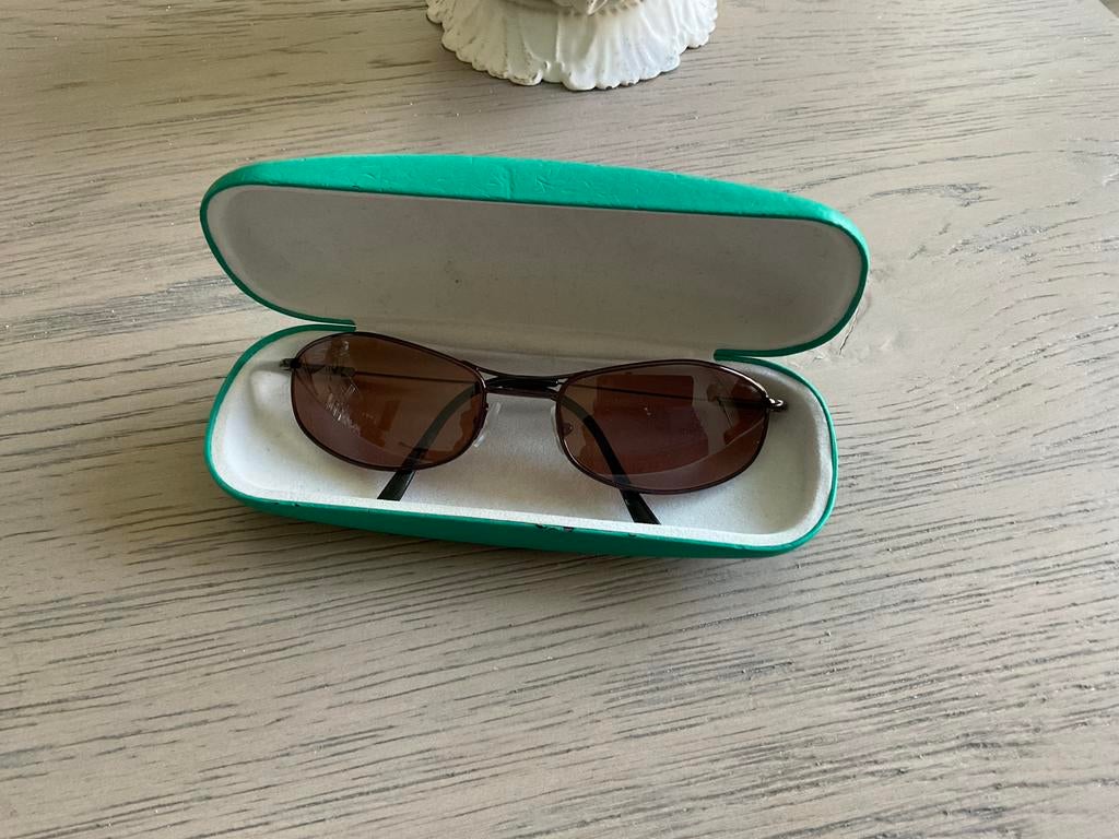 Te koop nieuwe. Zonnebril.  Merk. Serenbeti, Sieraden, Tassen en Uiterlijk, Ophalen of Verzenden, Zo goed als nieuw, Overige merken
