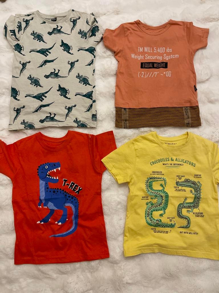 4-pack Jongens T-shirts met Dinosaurusprint, Kinderen en Baby's, Kinderkleding | Maat 122, Ophalen of Verzenden, Gebruikt, Jongen