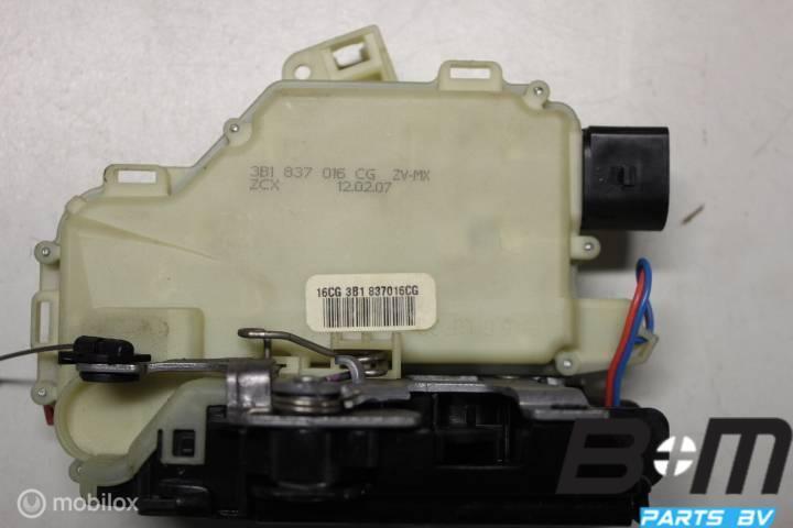 Deurslot rechtsvoor 3B1837016CG, Gebruikt