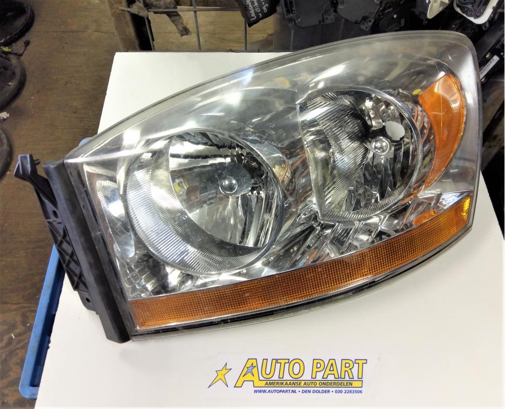 Dodge Ram 1500 koplamp 2006, Gebruikt, PO Box 21-8004 | Auburn Hills, MI 48321-8004, Amerikaanse onderdelen, Ophalen of Verzenden