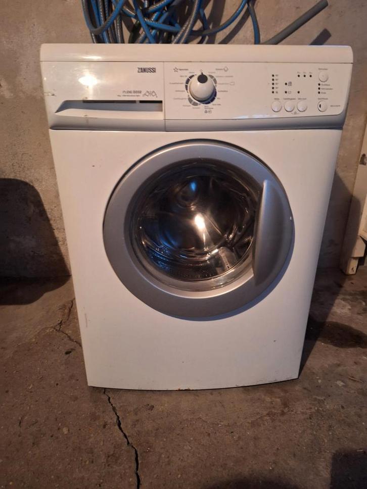 Zanussi wasmachine - foutmelding, Witgoed en Apparatuur, Wasmachines, Niet werkend, Voorlader, 85 tot 90 cm, 1200 tot 1600 toeren