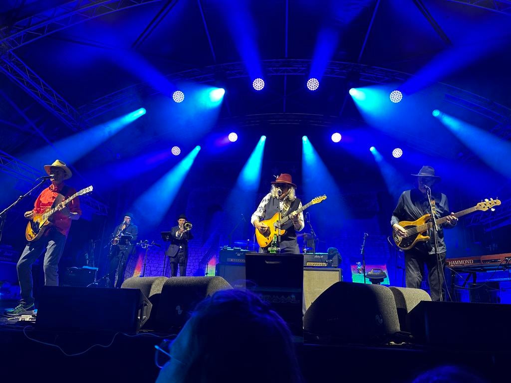 Gezocht 2 kaarten voor Normaal in Lochem, Tickets en Kaartjes, Twee personen, Mei