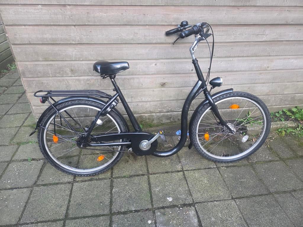 Damesfiets Omafiets 4 Versnellingen Handremmen AXA SLOT, Ophalen of Verzenden, Zo goed als nieuw, Versnellingen