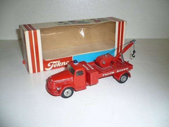 Tekno Denmark Volvo Kraanwagen  in doos, Ophalen of Verzenden, Gebruikt, Bus of Vrachtwagen, Tekno
