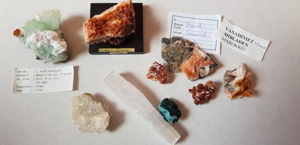 Diverse mineralen, Verzamelen, Mineralen en Fossielen, Ophalen of Verzenden