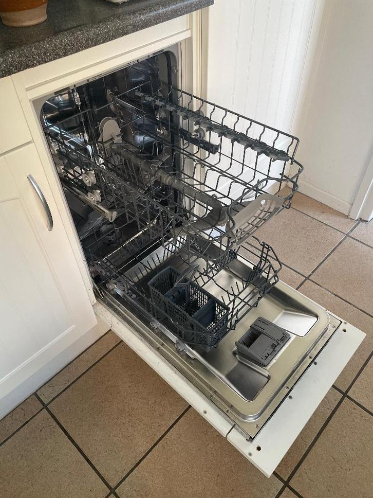 Smalle vaatwasser (45cm) Siemens SR63HX40KE, Witgoed en Apparatuur, Vaatwasmachines, Gebruikt, Inbouw, Minder dan 85 cm, 45 tot 60 cm