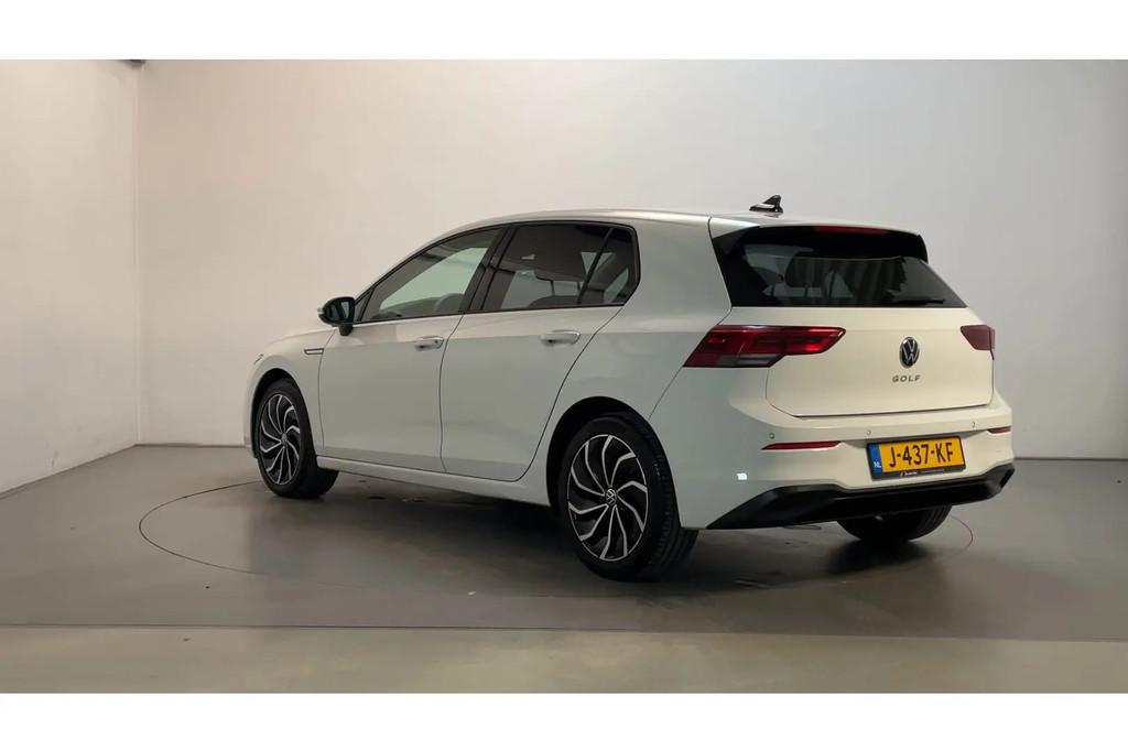 Volkswagen Golf 1.5 TSI Life LED Sfeerverlichti € 18.400,0, Stof, 4 cilinders, Wit, Origineel Nederlands