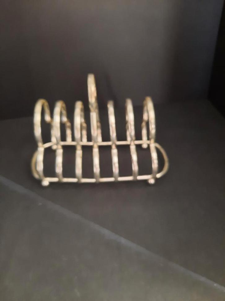 Zilverkleurige broodroosterrekje, Antiek en Kunst, Antiek | Bestek, Ophalen of Verzenden