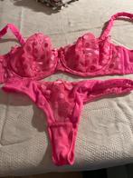 Prachtig roze bh setje (75C) met string (S), Kleding | Dames, Ondergoed en Lingerie, Ophalen of Verzenden, Roze, Setje