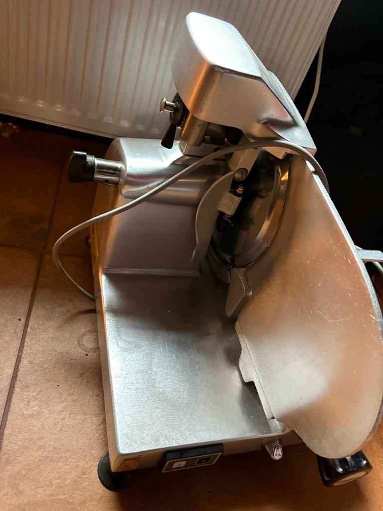 Goed werkende snijmachine - OMAS, Ophalen, Gebruikt