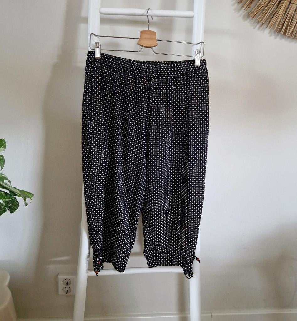 BM mode zwart gestipte broek maat XXXL magna paola, Kleding | Dames, Grote Maten, Ophalen of Verzenden, Zo goed als nieuw, Zwart