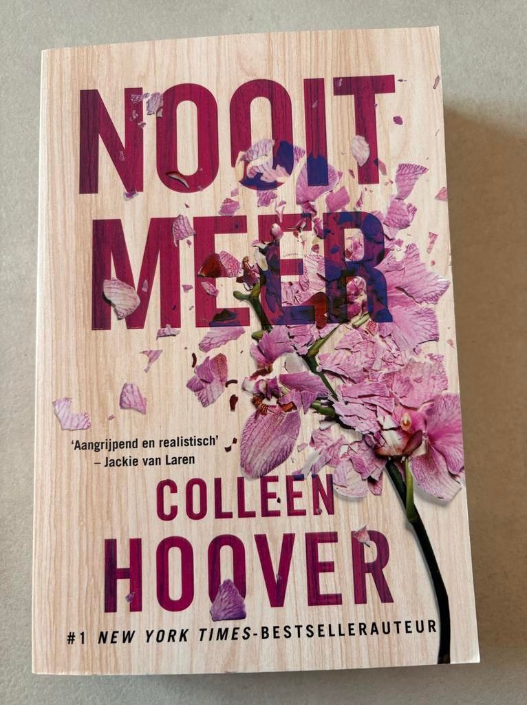 Boek - Nooit Meer - Colleen Hoover - Nieuwstaat, Boeken, Romans, Ophalen of Verzenden, Zo goed als nieuw, Nederland