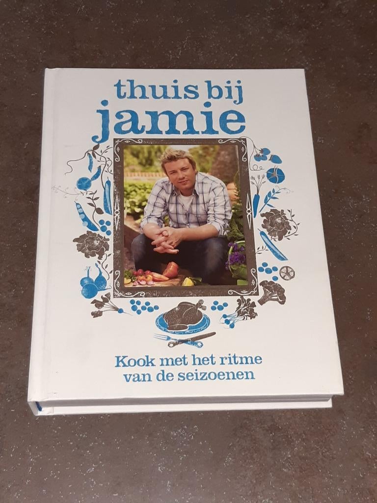 Jamie Oliver thuis bij Jamie nieuwstaat, Boeken, Ophalen of Verzenden, Zo goed als nieuw, Italië