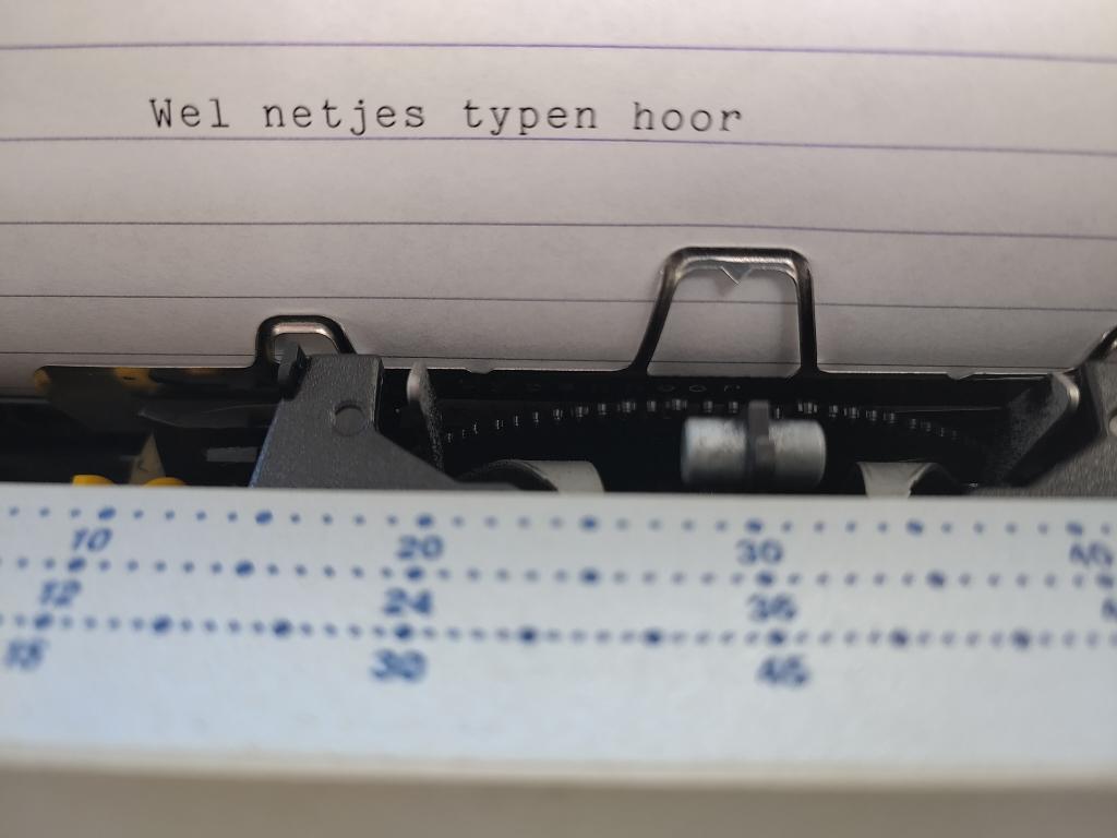 Elektrische Typemachine Triumph Adler, Diversen, Typemachines, Gebruikt, Ophalen