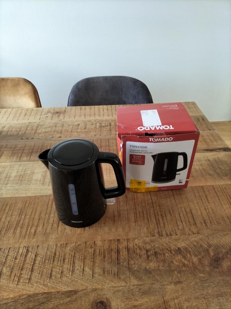 Waterkoker zwart, Witgoed en Apparatuur, Waterkokers, 1 tot 2 liter, Ophalen, Nieuw