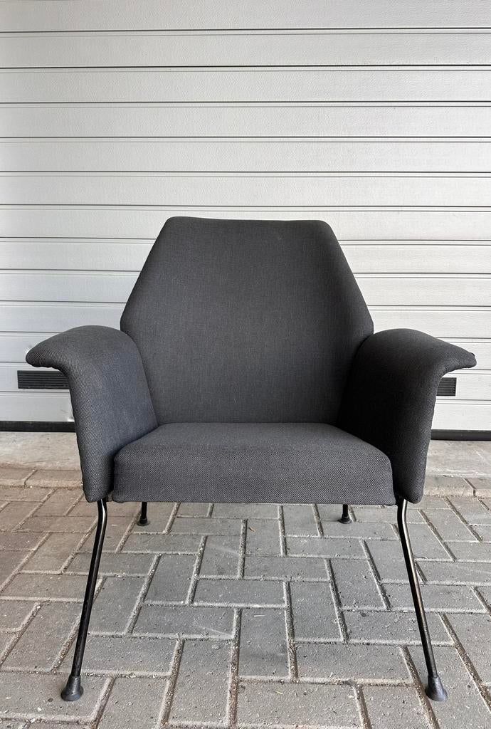 Gispen 1421 vintage fauteuil, Huis en Inrichting, Fauteuils, Ophalen, Gebruikt, 75 tot 100 cm, 50 tot 75 cm