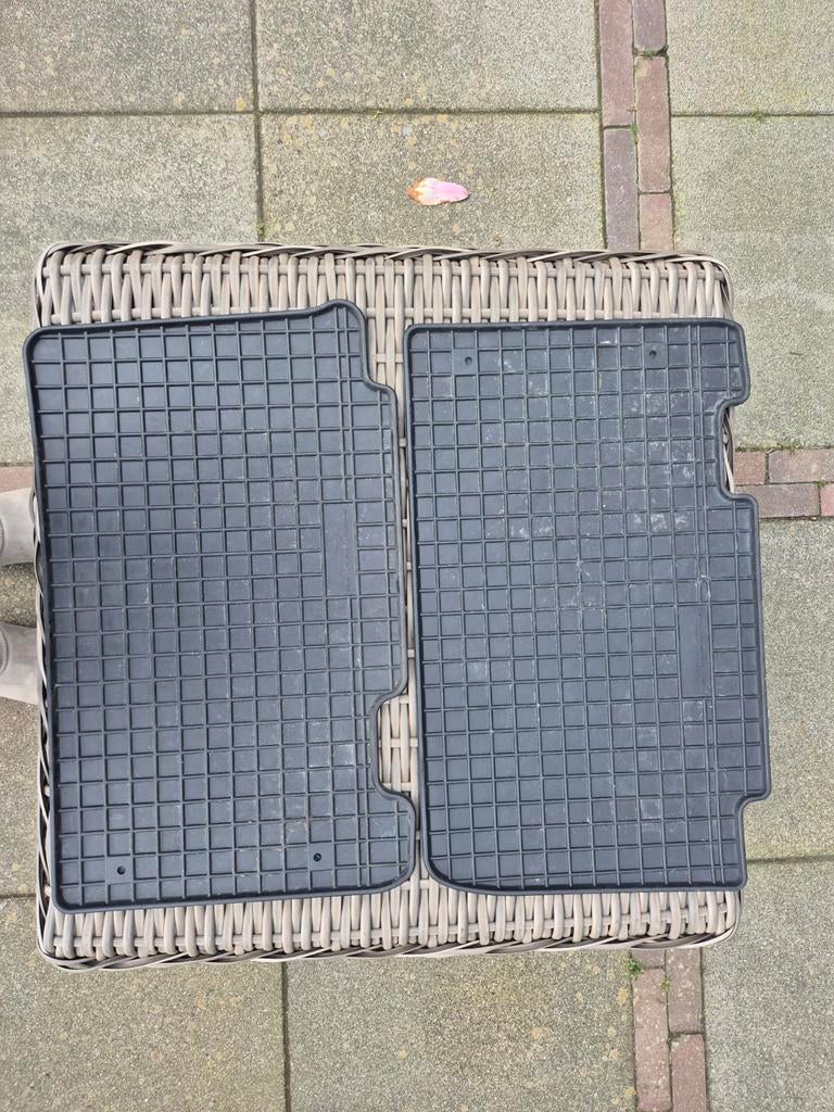 Toyota RAV4 rubberen automatten voor achterin, Ophalen of Verzenden