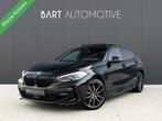 BMW 1-serie 118i High Executive M Pakket|ACC|Camera|Pano|Kui, 136 pk, Gebruikt, Alcantara, Zwart