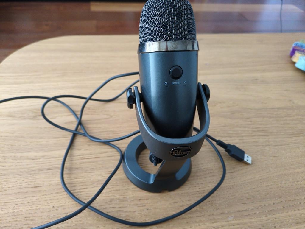 Yeti Blue USB Microfoon - Ideaal voor Streaming en Podcast, Muziek en Instrumenten, Ophalen of Verzenden, Zo goed als nieuw, Studiomicrofoon