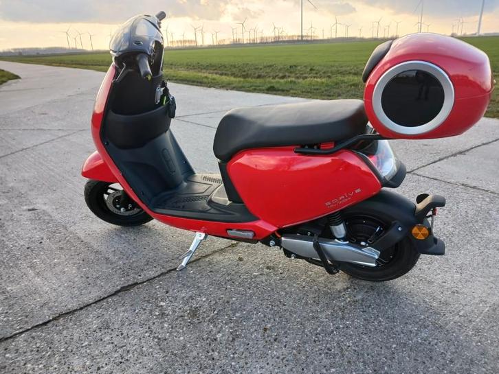 E-drive Milano elektrische scooter  - wit, Fietsen en Brommers, Snorfietsen en Snorscooters, Nieuw, Overige merken, Elektrisch