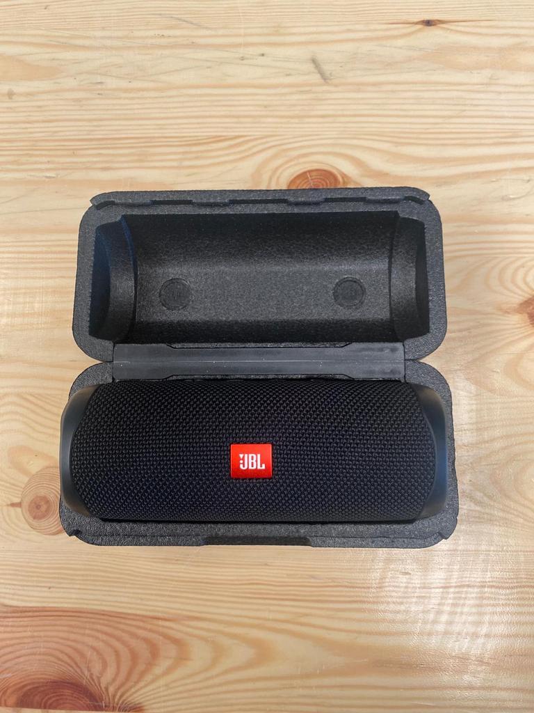 JBL Flip 5 met beschermcase - Draagbare Bluetooth Speaker, Audio, Tv en Foto, Luidsprekers, Ophalen, JBL, Overige typen, Zo goed als nieuw