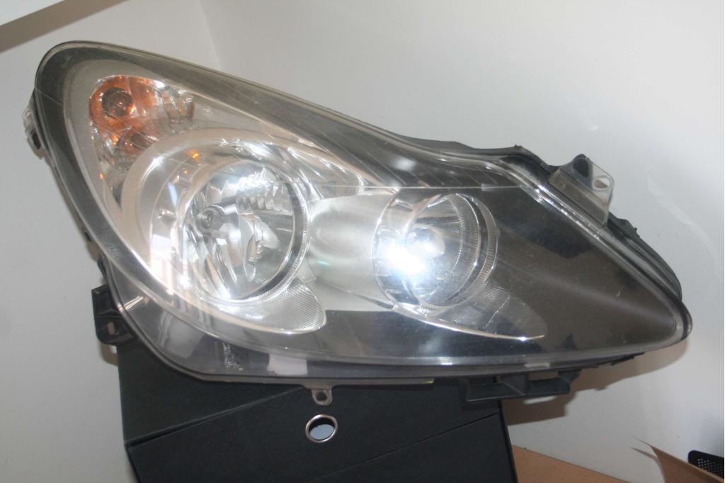 OPEL CORSA D -KOPLAMP RECHTS, Auto-onderdelen, Verlichting, Niet ingevuld, Gebruikt, Ophalen of Verzenden, Niet ingevuld