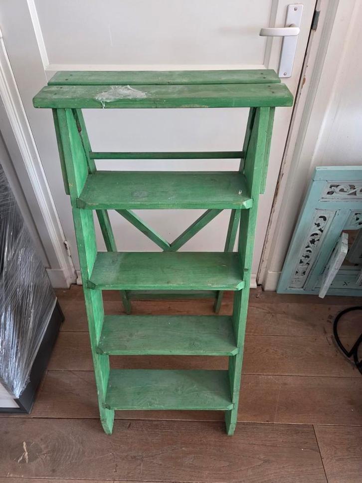 Massief houten trapje, Doe-het-zelf en Verbouw, Ladders en Trappen, Gebruikt, Trap, Minder dan 2 meter, Ophalen