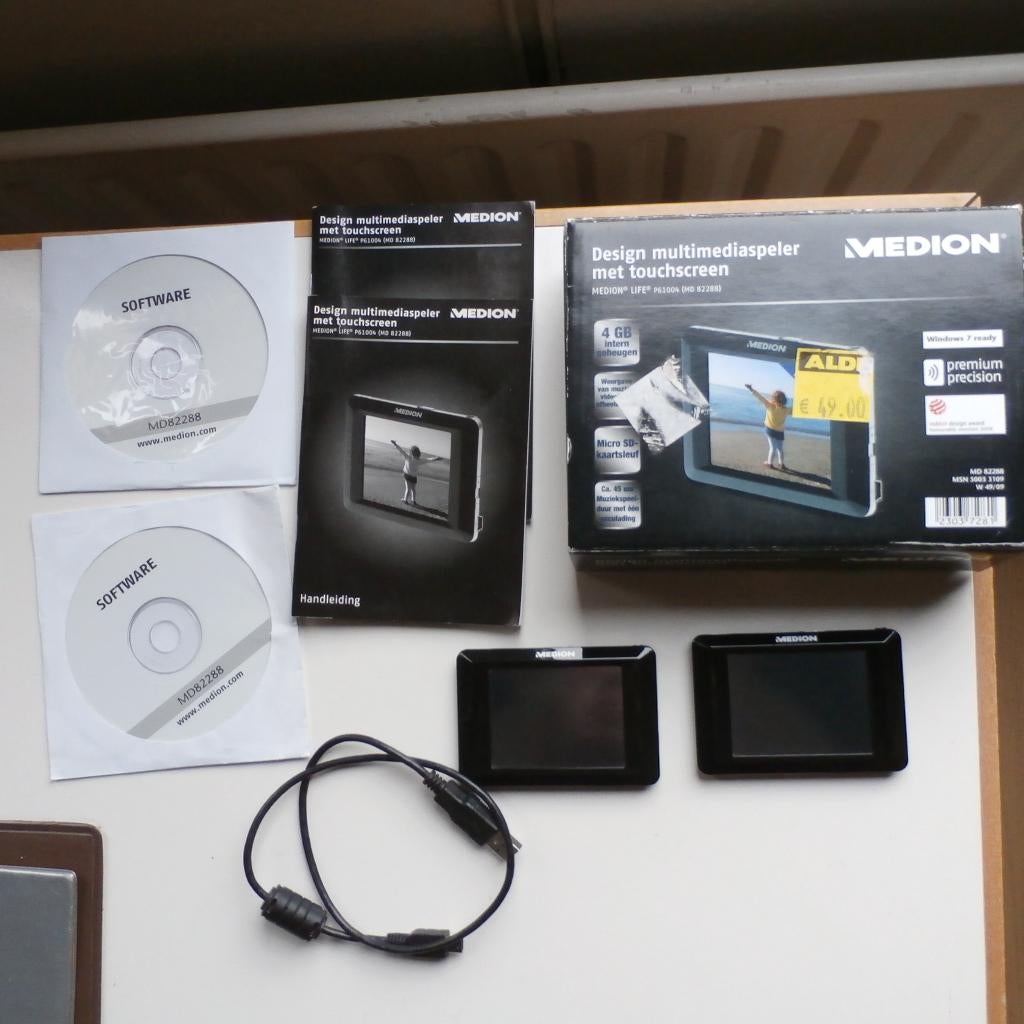 Mediaspeler medion md 82288 (2x) - werkt niet !!!, Ophalen of Verzenden, Niet werkend, USB 2