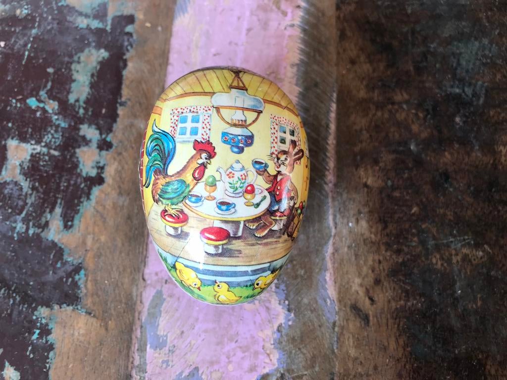 Vintage kartonnen paasei 1960s candycontainer DDR, Ophalen of Verzenden