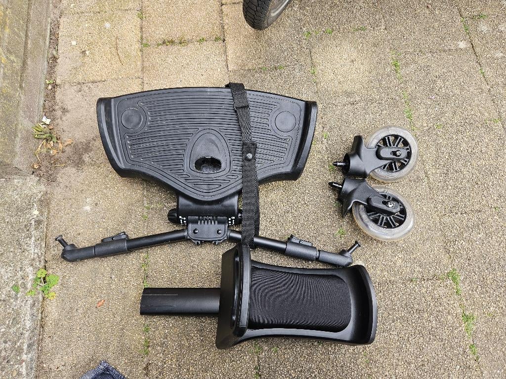 Kidsriver Universeel Meerijdplankje Met Zitting, Ophalen, Gebruikt, Overige merken