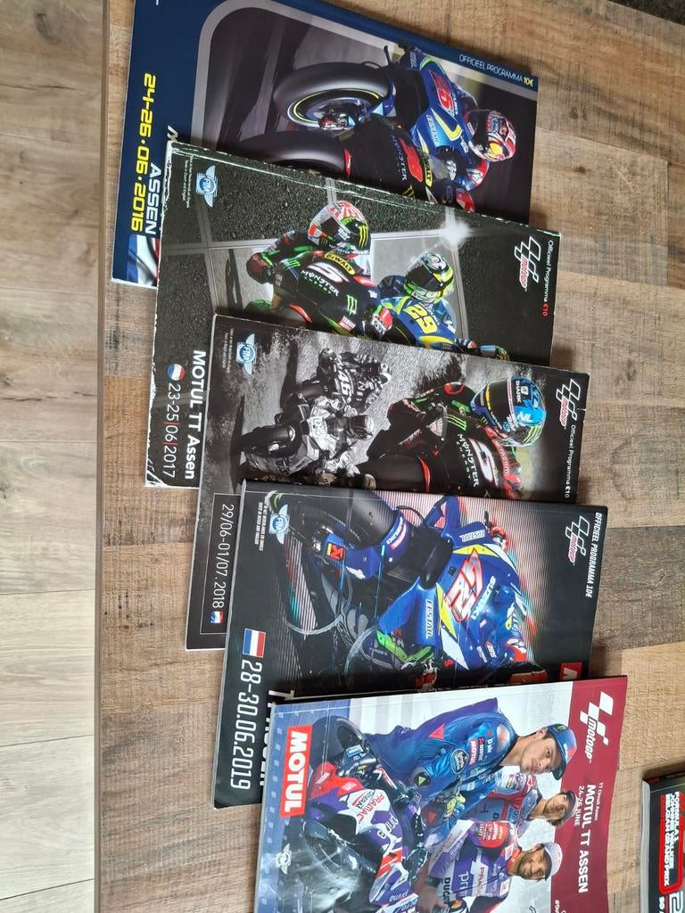 TT tijdschriften, Ophalen of Verzenden, Zo goed als nieuw