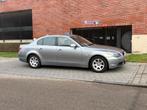 BMW 5-Serie 2.5 I 523 AUT 2006 Grijs, Auto's, BMW, Automaat, 1800 kg, 2497 cc, 1465 kg