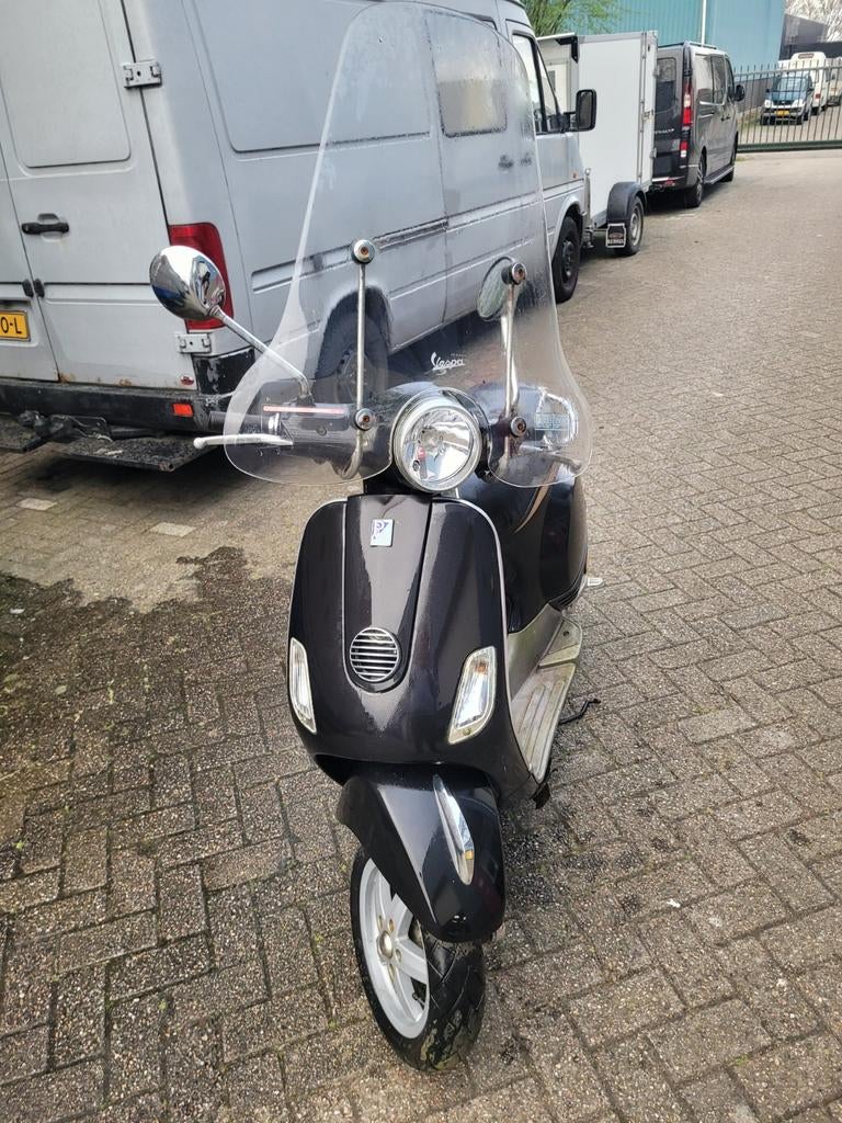 Vespa LX 2t loop sloop export of voor onderdelen, Fietsen en Brommers, Scooters | Vespa, Ophalen of Verzenden, Gebruikt, Vespa LX