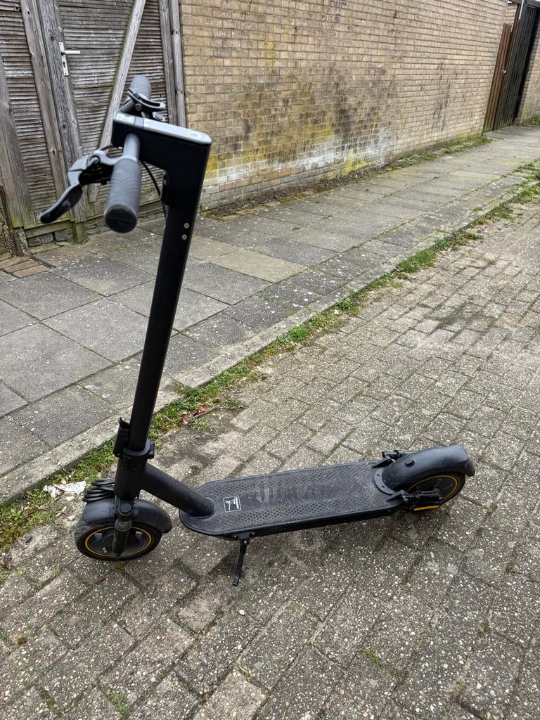 Elektrische step voor volwassenen - Aovopro, Ophalen of Verzenden, Gebruikt, Elektrische step (E-scooter)