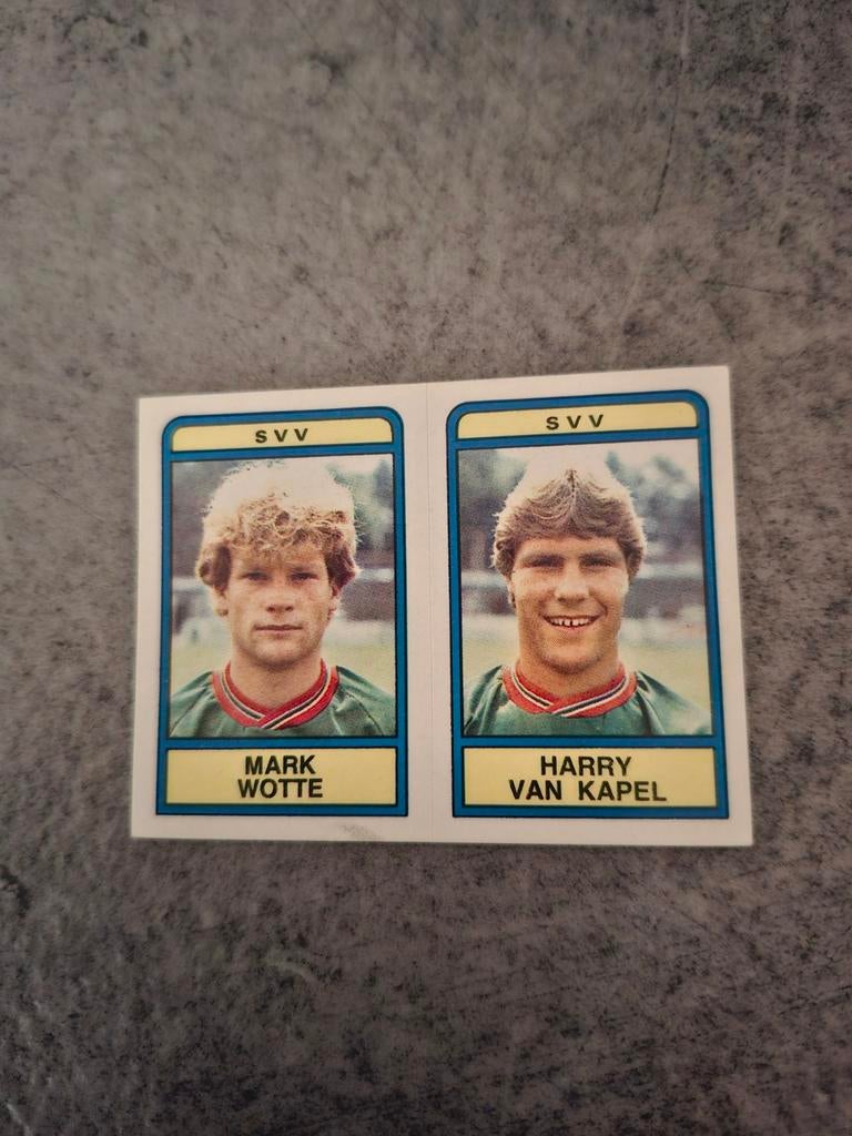 Panini sticker Voetbal 84. Spelers SVV Schiedam., Verzenden, Zo goed als nieuw, Sticker