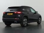 Mercedes-Benz GLA-klasse 250 e Luxury Line | Distronic | Ele, Auto's, Mercedes-Benz, 4 cilinders, Zwart, Bedrijf, Hybride Elektrisch/Benzine