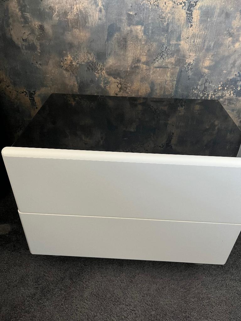 Nachtkastje's, Ophalen, Zo goed als nieuw, 45 tot 65 cm, Minder dan 55 cm