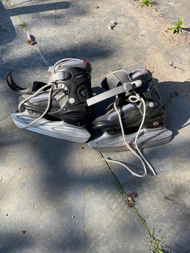 Verstelbare ijshockeyschaatsen maat 34-37, Sport en Fitness, Schaatsen, Ophalen, Gebruikt, IJshockeyschaatsen