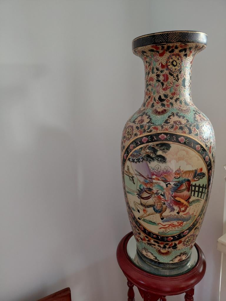 Hoge decoratieve Chinese vaas, Antiek en Kunst, Ophalen
